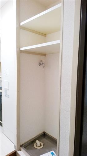 洗濯機置き場(2017年7月撮影) 洗濯機置き場(2017年7月撮影)