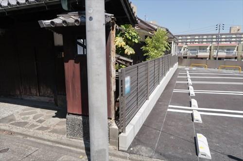 東側境界(2023年4月撮影) 東側境界(2023年4月撮影)