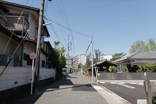 南側前面道路(2023年4月撮影) 南側前面道路(2023年4月撮影)